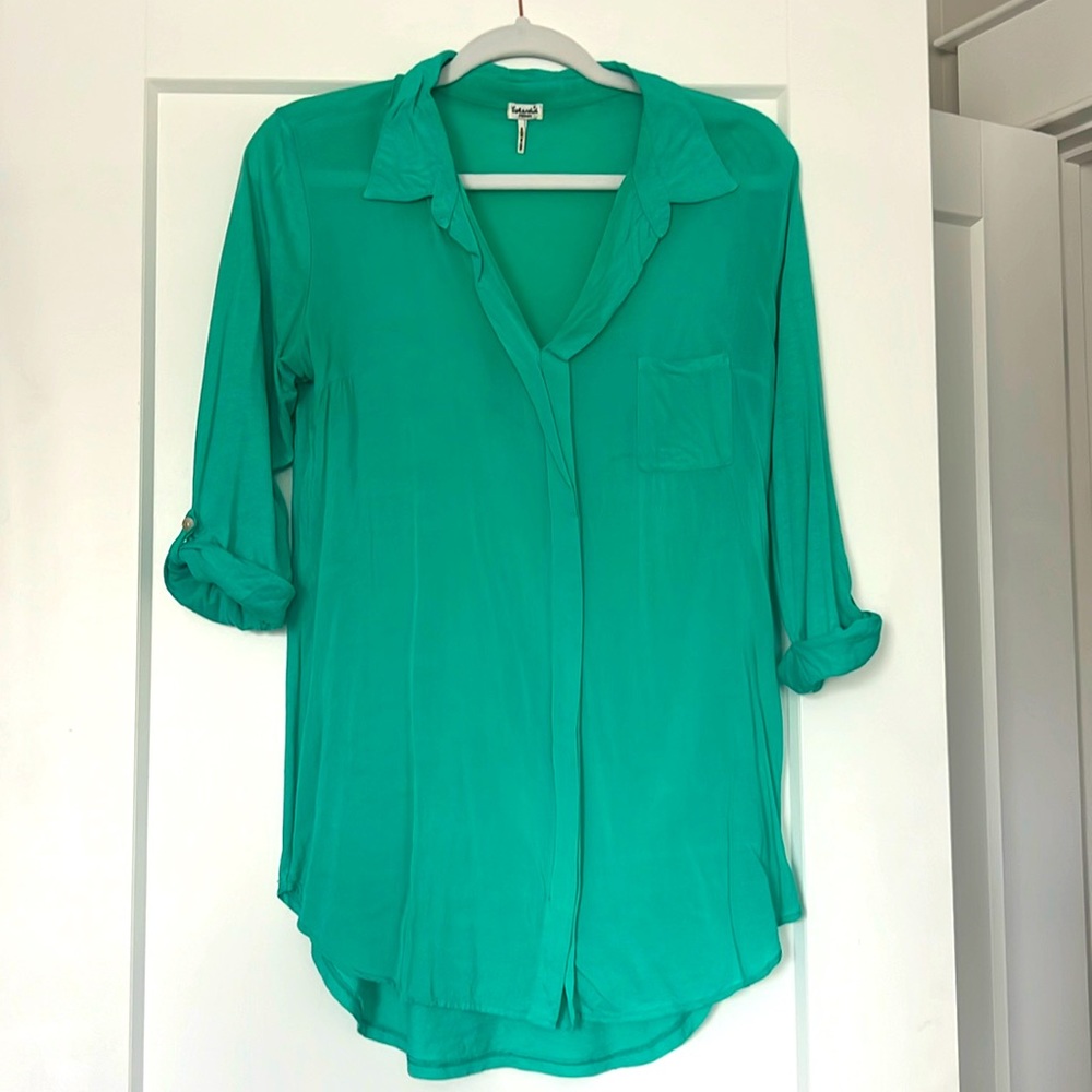 Splendid turquoise blue top size M